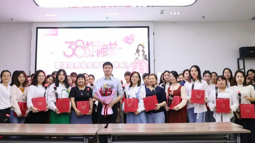 春風十里不如你：雷茨慶祝第100個婦女節(jié)！